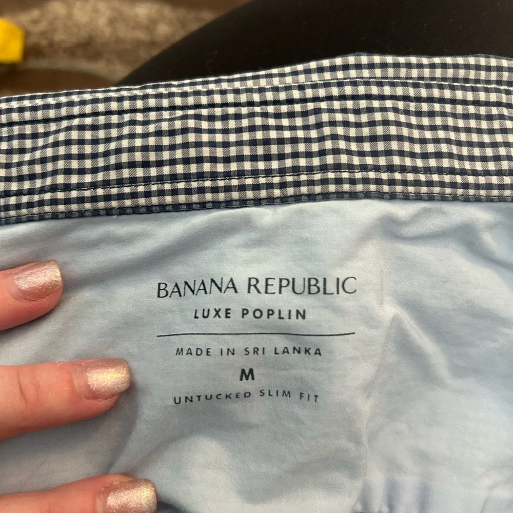 Banana republic black white checkered lux poplin button down shirt